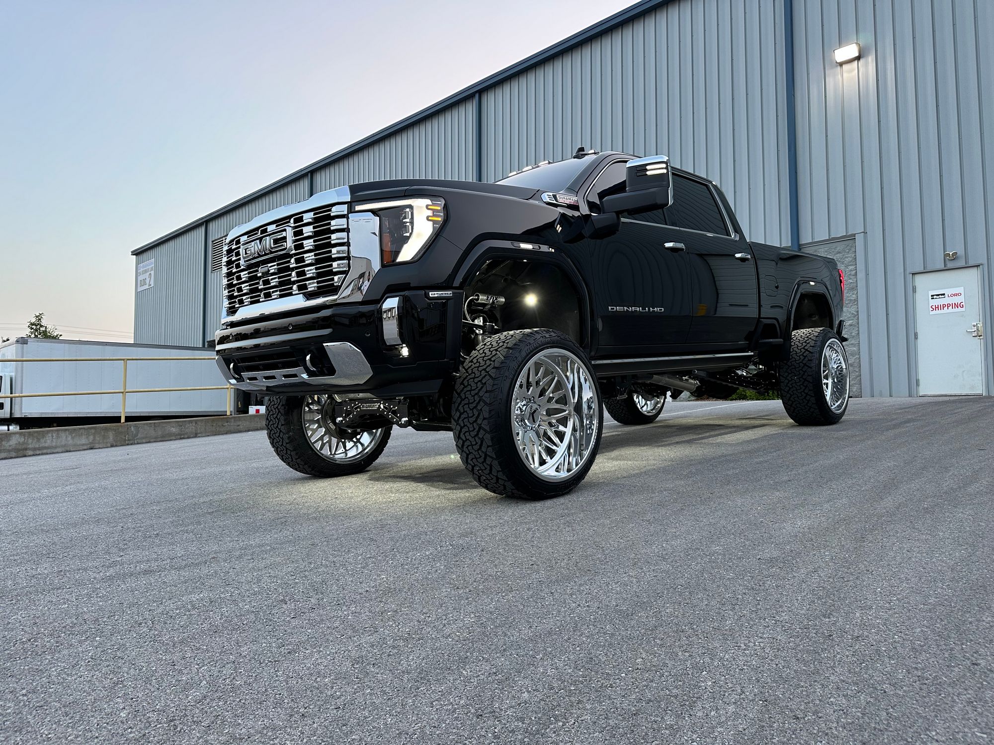 Sierra 2500 Denali HD | Meech Aljo - KG1 FORGED WHEELS